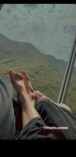 Melanie Pavola feet photo 6