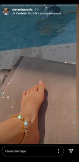 Melanie Pavola feet photo 4
