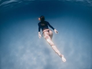 Melanie Pavola feet photo 12