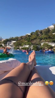 Melanie Pavola feet photo 19