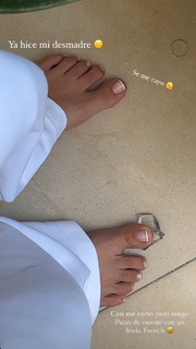 Melanie Pavola feet photo 12