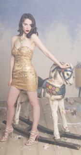 Melanie Scrofano feet photo thumbnail