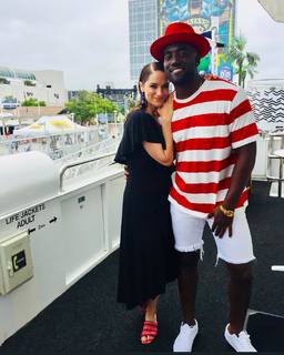 Melanie Scrofano feet photo thumbnail