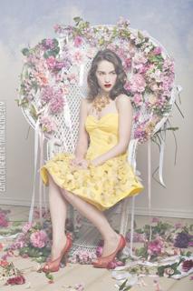 Melanie Scrofano feet photo thumbnail