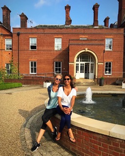 Melanie Sykes feet photo thumbnail