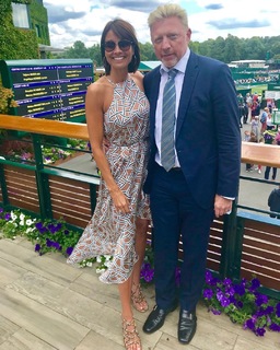 Melanie Sykes feet photo thumbnail