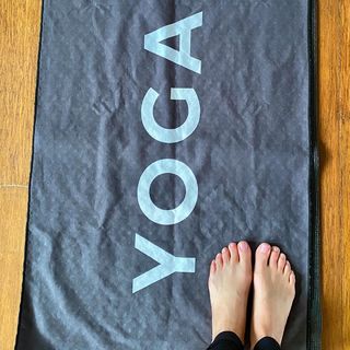 Melanie Sykes feet photo thumbnail
