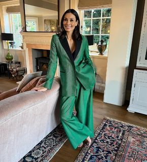 Melanie Sykes feet photo thumbnail