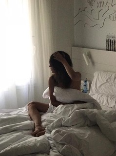 Melanie Winiger feet photo 10