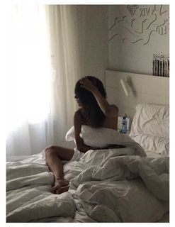 Melanie Winiger feet photo 13