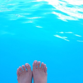 Melia Kreiling feet photo 13