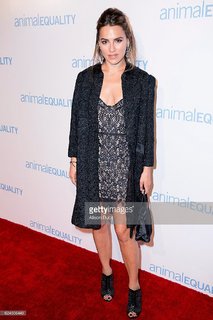 Melia Kreiling feet photo 14