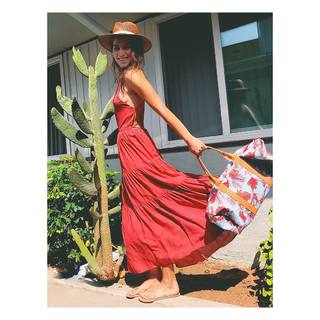 Melia Kreiling feet photo 2