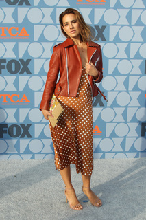 Melia Kreiling feet photo 12