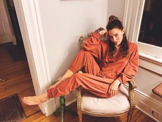 Melia Kreiling feet photo 11