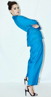 Melia Kreiling feet photo 2