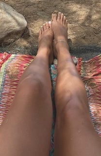 Melia Kreiling feet photo 12