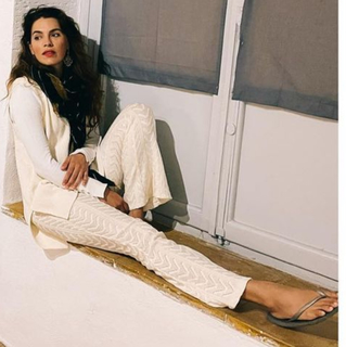 Melia Kreiling feet photo 10