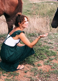 Melia Kreiling feet photo 4