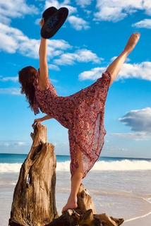 Melia Kreiling feet photo 2