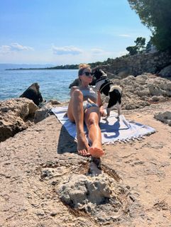 Melia Kreiling feet photo 4