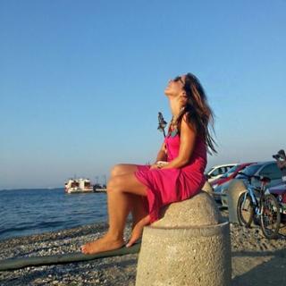 Melina Aslanidou feet photo 4