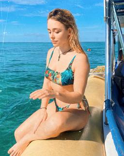 Melina Goransson feet photo thumbnail