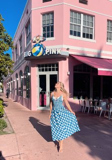 Melina Goransson feet photo thumbnail