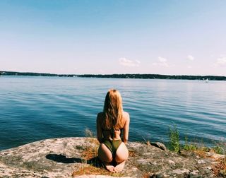 Melina Goransson feet photo thumbnail