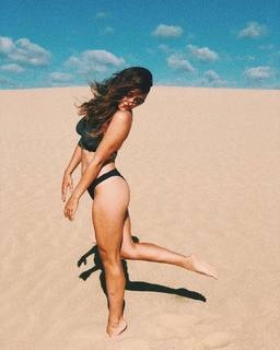 Melina Goransson feet photo thumbnail