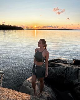 Melina Goransson feet photo 12