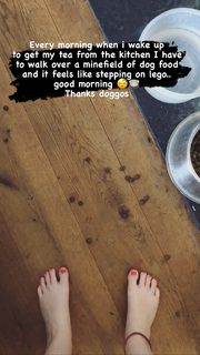 Melina Juergens feet photo 7
