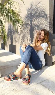 Melina Lezcano feet photo 4
