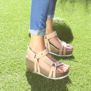 Melina Lezcano feet photo 19