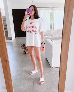 Melina Lezcano feet photo 16