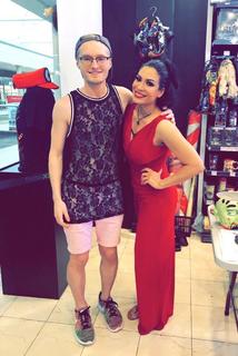 Melina Perez feet photo thumbnail