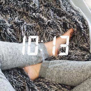 Melina Sophie feet photo 3