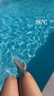 Melina Sophie feet photo 2