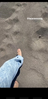 Melina Sophie feet photo 1