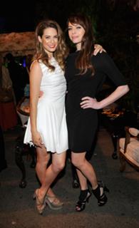 Melinda Clarke feet photo thumbnail