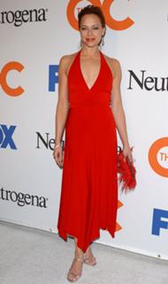 Melinda Clarke feet photo thumbnail