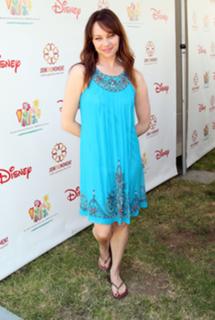 Melinda Clarke feet photo thumbnail