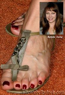 Melinda Clarke feet photo thumbnail