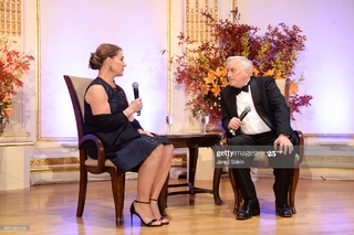 Melinda Gates feet photo 7