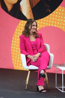 Melinda Gates feet photo 1