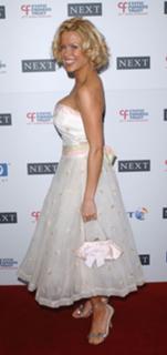 Melinda Messenger feet photo 19