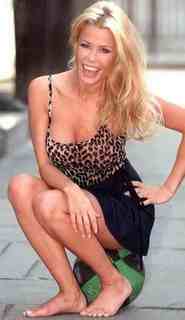 Melinda Messenger feet photo 4