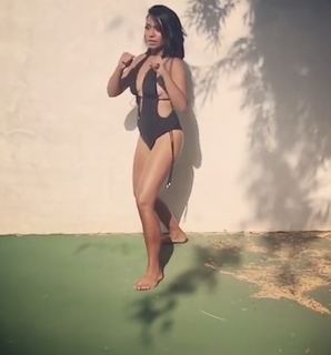 Melinda Shankar feet photo 14