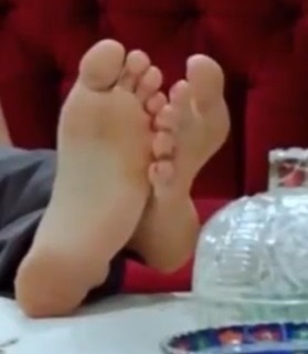 Melis Babadag feet photo 10