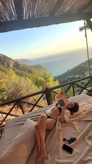 Melis Babadag feet photo 14